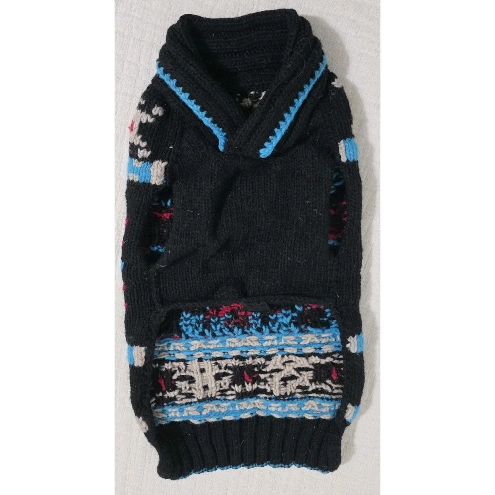 Chilly Dog‎ Sweater Sz L Black Red Blue 100% Wool Aztec Tribal Warm Thick Winter
